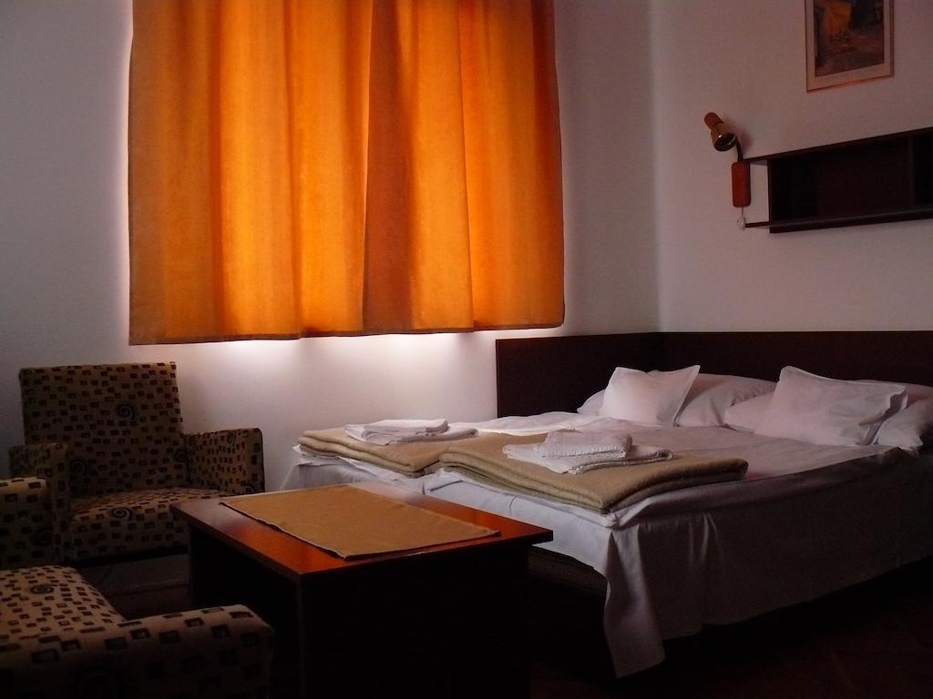 Bed and Breakfast Diana Panzio à Matrafured Chambre photo